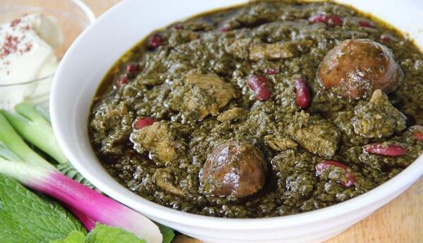 طرز تهیه قورمه سبزی با عکس