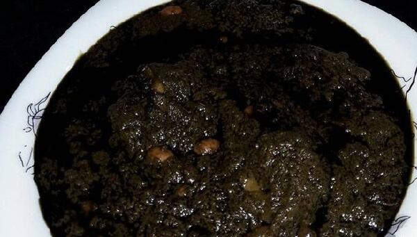 طرز تهیه قورمه سبزی با عکس
