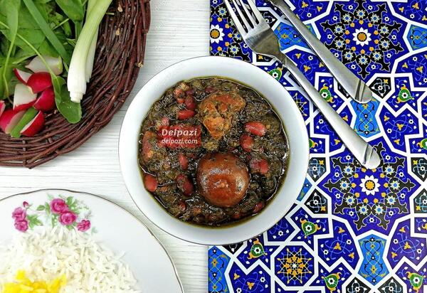 طرز تهیه قورمه سبزی با عکس