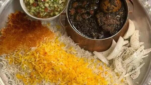 عکس خورشت قورمه سبزی با برنج