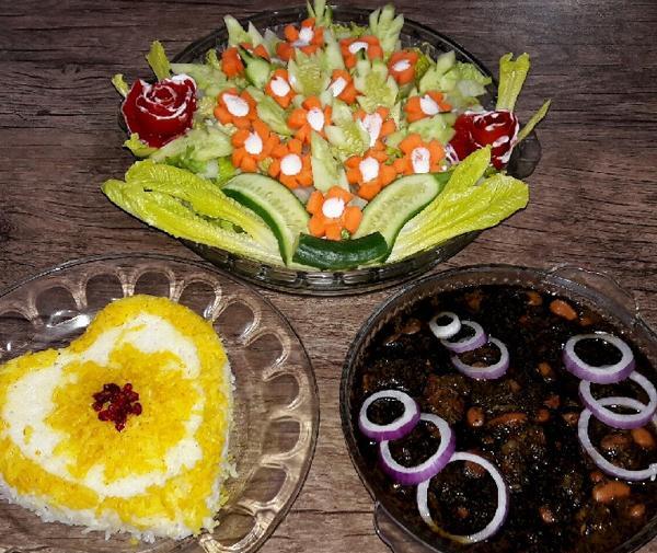 عکس خورشت قورمه سبزی با برنج
