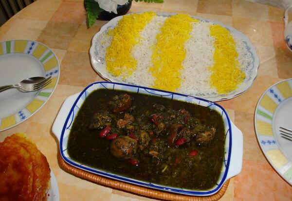 عکس خورشت قورمه سبزی با برنج