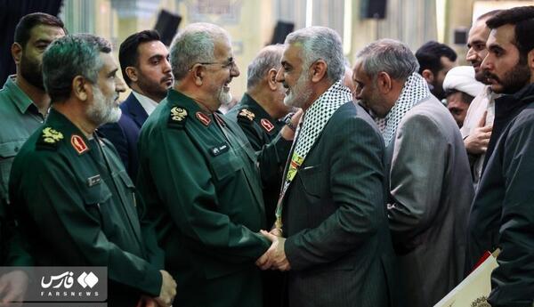 دانلود عکس قبر حاج قاسم سلیمانی
