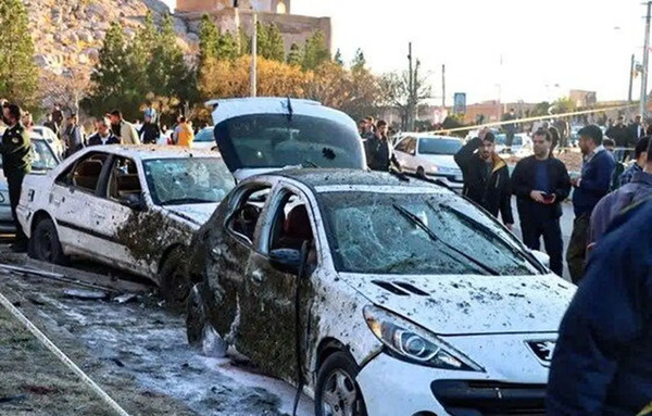 عکس قبر شهدای تروریستی کرمان