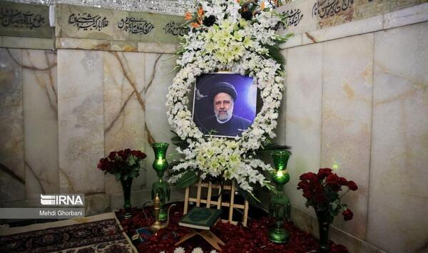 عکس قبر شهید رئیسی