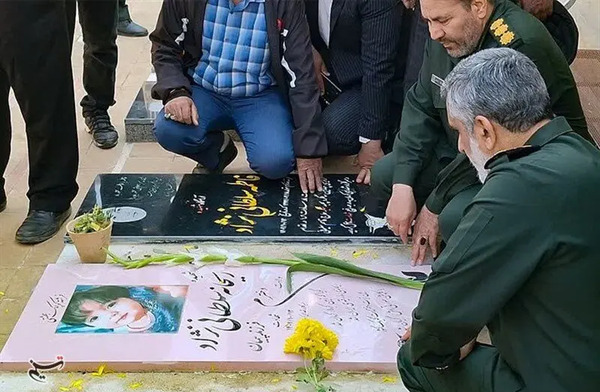 عکس قبر دختر کاپشن صورتی