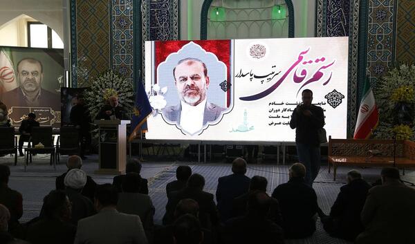 عکس قبر رستم قاسمی