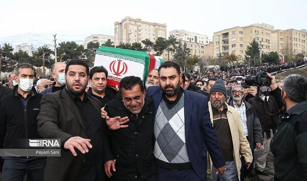 عکس قبر رستم قاسمی