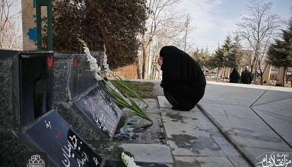 عکس قبر شهید چمران