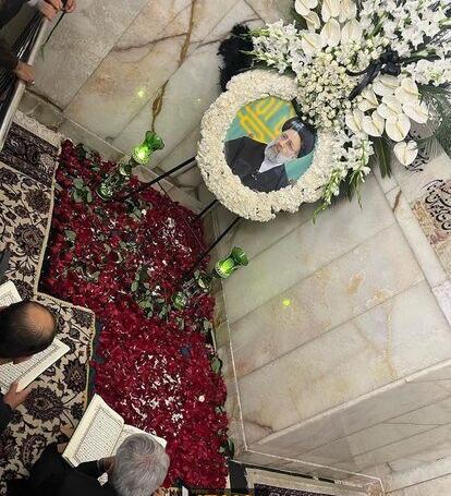 عکس قبر تازه دفن شده در شب