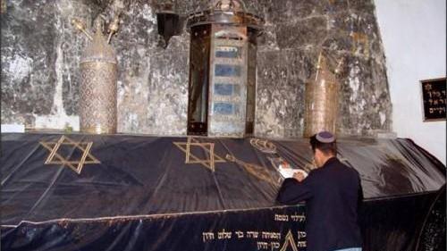 عکس قبر ادم حوا