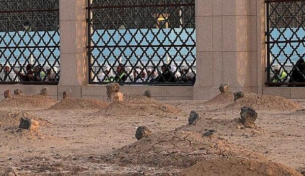 عکس قبرستان بقیع در مدینه