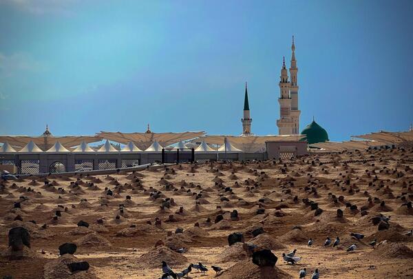 عکس قبرستان بقیع در مدینه