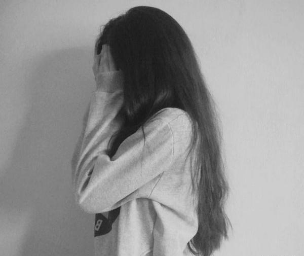 عکس قشنگ دخترانه غمگین