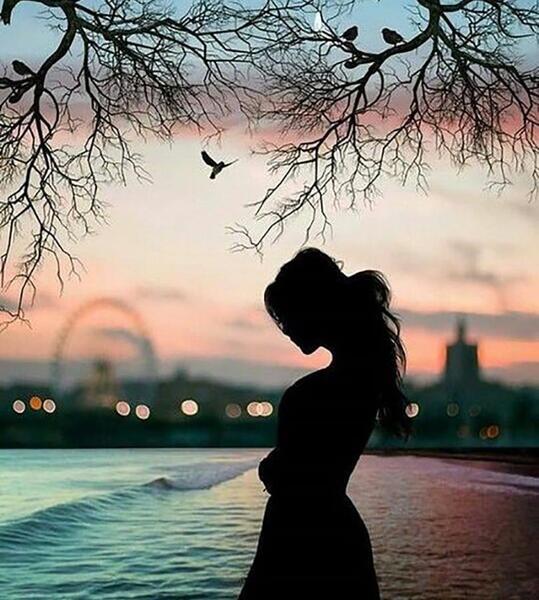 عکس قشنگ دخترانه غمگین