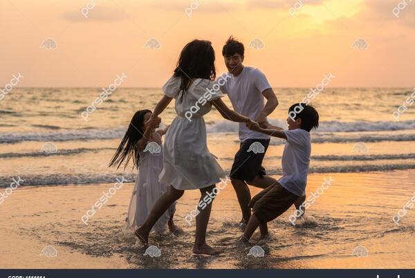 عکس قشنگ لب دریا