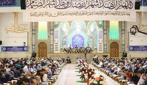 عکس ترتیل خوانی قرآن
