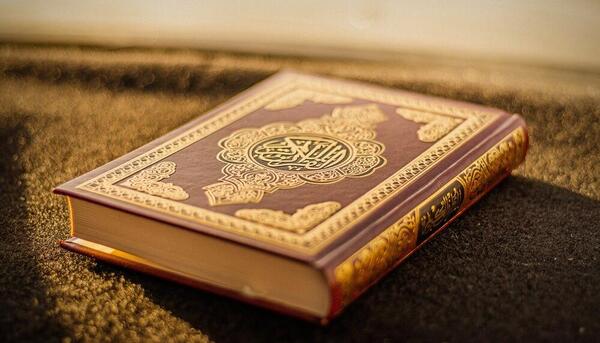 عکس اسامی قاریان قران