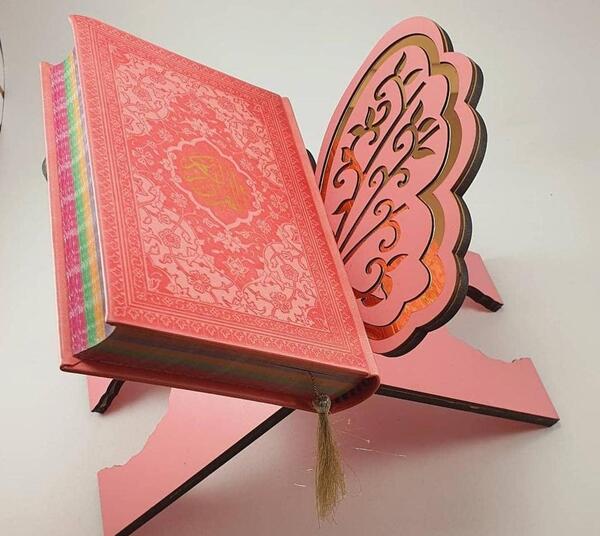 عکس رحل قران چوبی