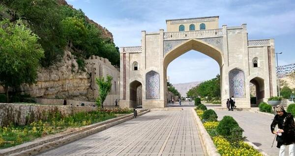 عکس دروازه قرآن جدید