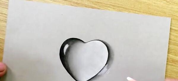 عکس نقاشی قلب سه بعدی