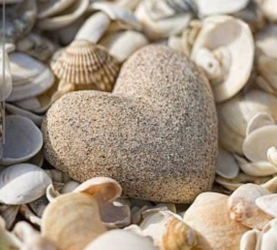 عکس قلب سنگی برای پروفایل
