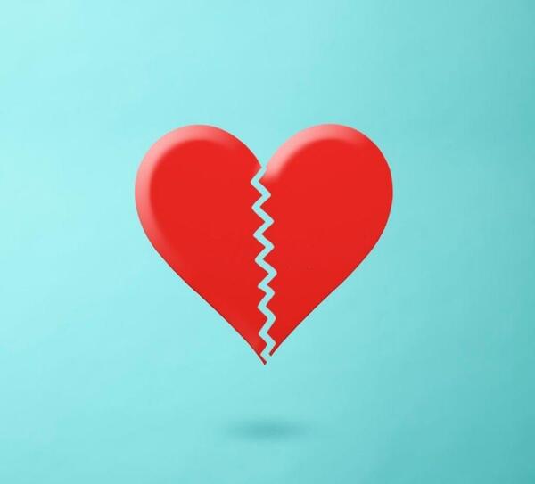 عکس کارتونی قلب شکسته