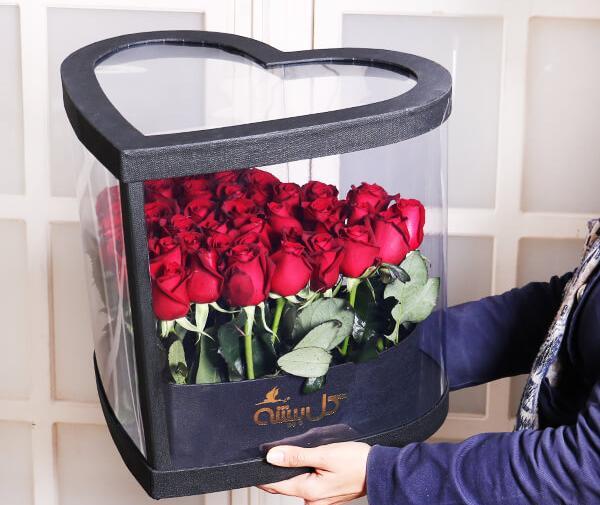 عکس یک قلب بزرگ قرمز