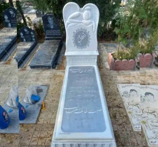 عکس فرشته روی سنگ قبر