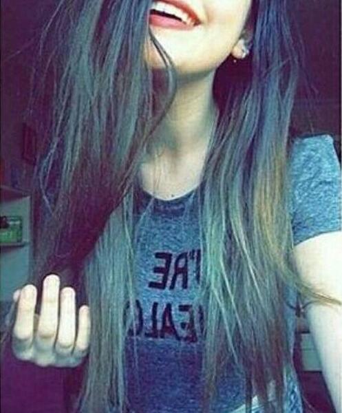 فیک عکس لب دخترونه واسه پروفایل