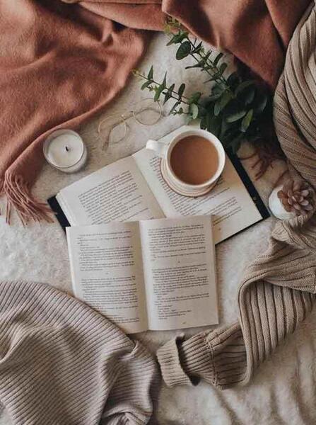 عکس فانتزی کتاب و قهوه