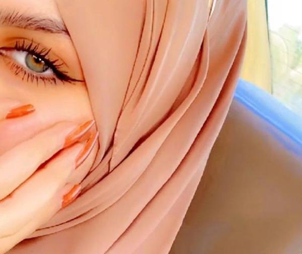 لاکچری عکس فیک دخترونه برای اینستا
