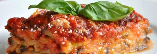 عکس غذا خوردن خارجی