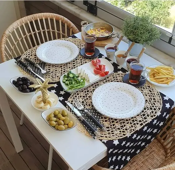 عکس سفره غذا طبیعی
