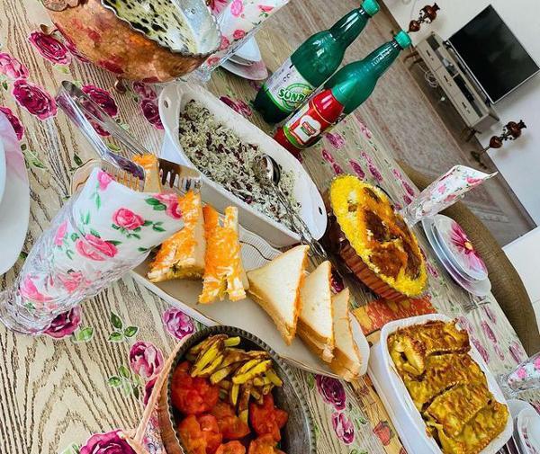 عکس سفره غذا طبیعی