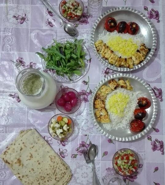 عکس میز غذا دونفره