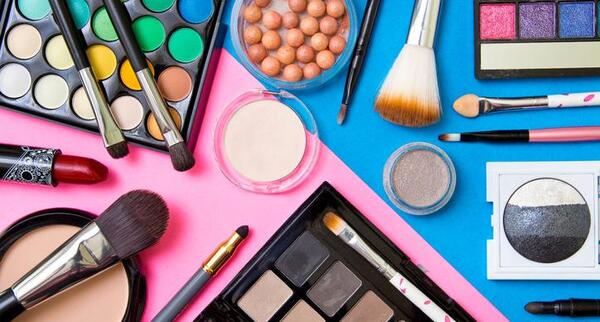 عکس وسایل های آرایشی دخترانه