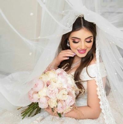 عکس تکی عروس در آتلیه