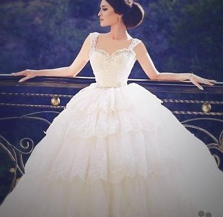 ژست عکس عروس تکی