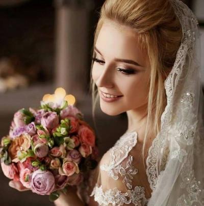 ژست عکس عروس تکی