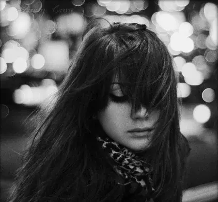 دانلود عکس غمگین دخترانه برای پروفایل