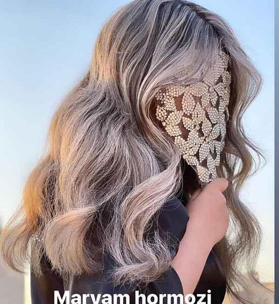 عکس عروس با رنگ موی هایلایت