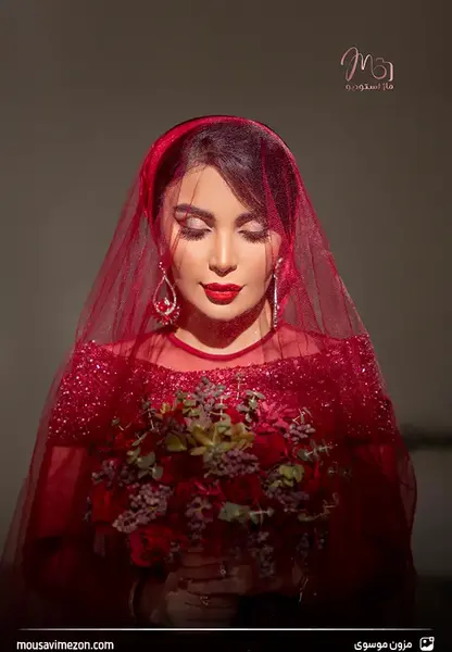 عکس لباس عروس برای شب یلدا