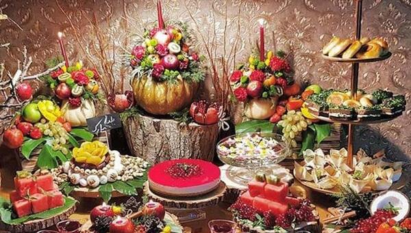عکس تزیین سفره شب یلدا برای عروس