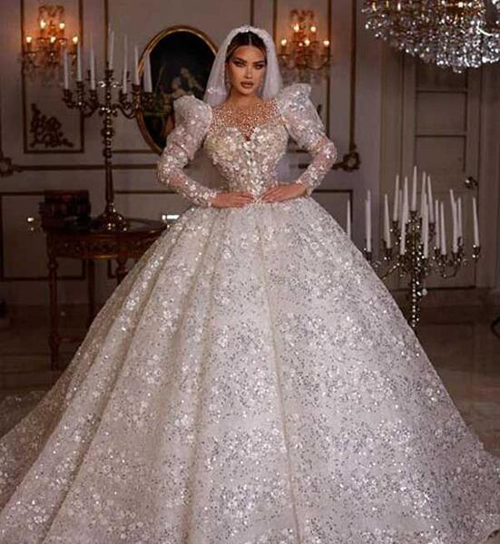 عکس لباس عروس قرمز اکلیلی