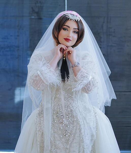 عکس عروس قشقایی با لباس سفید