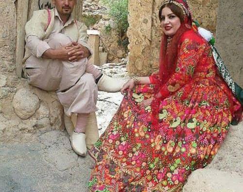 عکس عروس قشقایی با لباس سفید