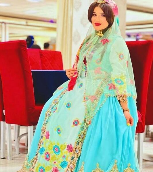عکس عروس قشقایی با لباس سفید