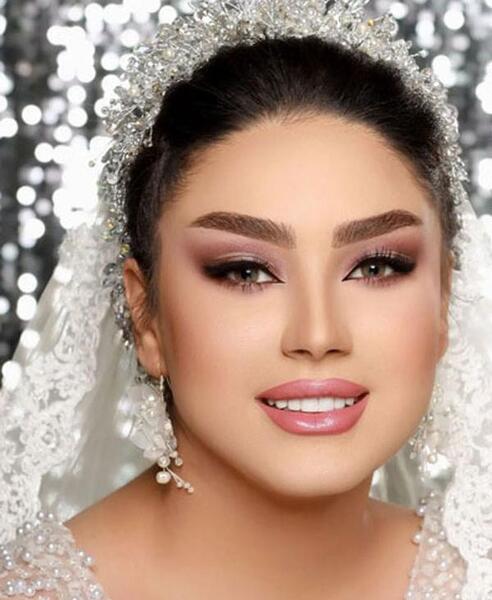 عکس آرایش عروس صورت گرد