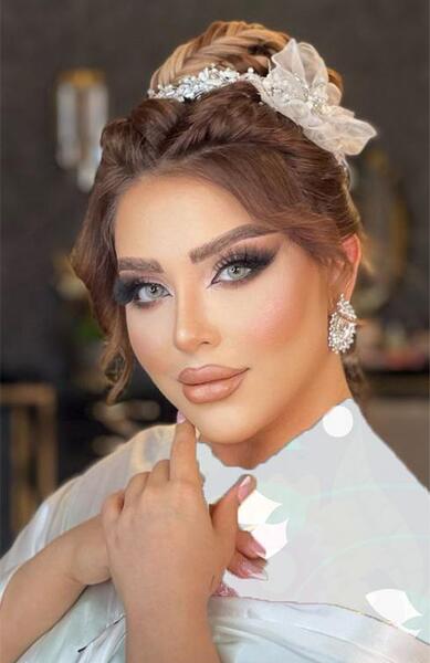 عکس لنز رنگی چشم عروس